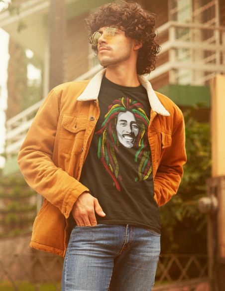 t-shirt Bob Marley nera indossata Blasfemus
