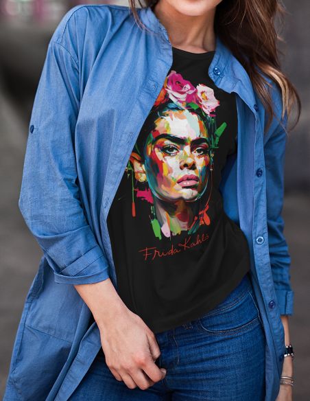 T-shirt donna Frida Kahlo Ufficiale stile colors energy art - nera - indossata